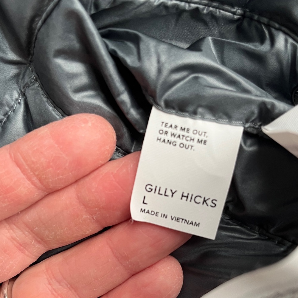 Gilly Hicks Women’s Puffer Vest - Picture 2 of 5